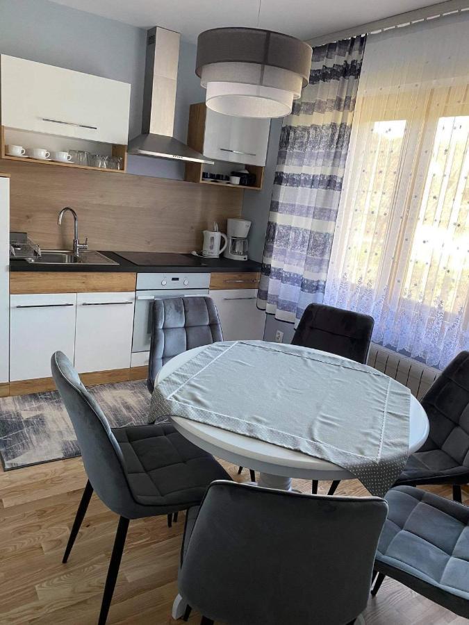 Apartamenty U Basi Lesnica  ภายนอก รูปภาพ