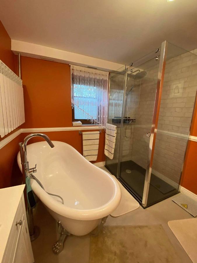 Apartamenty U Basi Lesnica  ภายนอก รูปภาพ